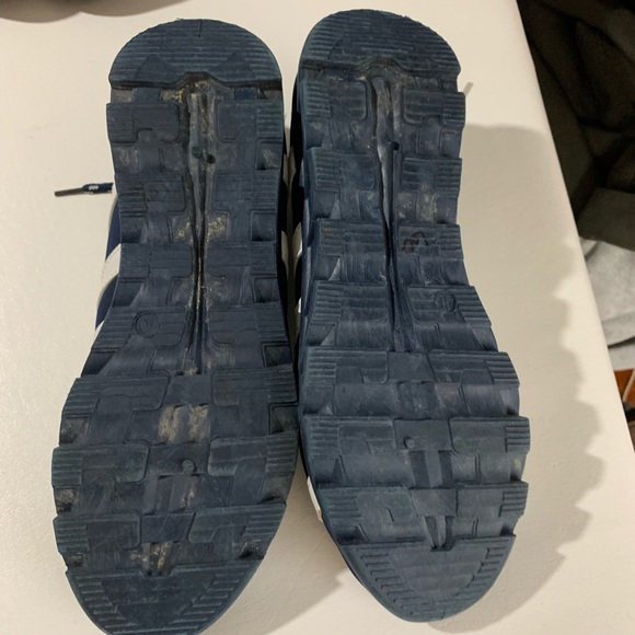 Woman’s size 8 W&B wang bang sneakers - Picture 4 of 8